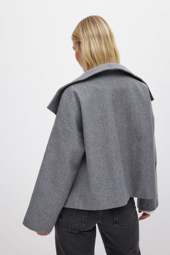 Women’s Cropped Double Breasted Wide Collar Coat - view 2