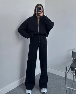 Women’s Two-Piece Relaxed Lounge Set - Black